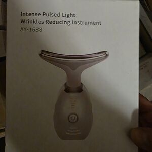 Intense Pulsed Light Wrinkle Reducing Instrument